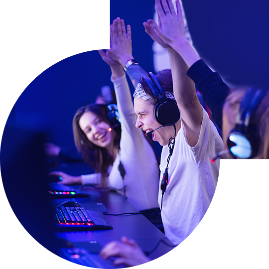 德晋贵宾厅独家双向驱动技术<br>让电竞玩家尽情享受极致高速快感